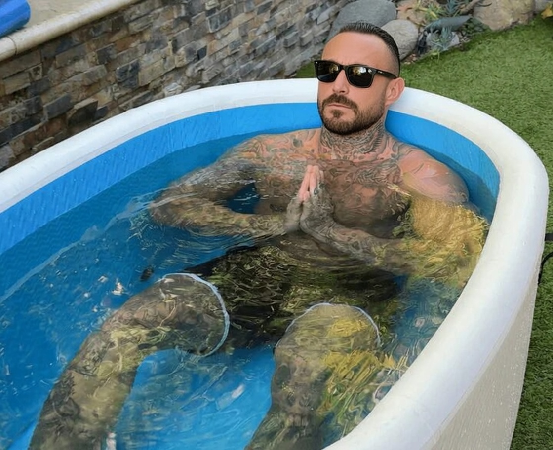 Usuario RevX en sesión de crioterapia